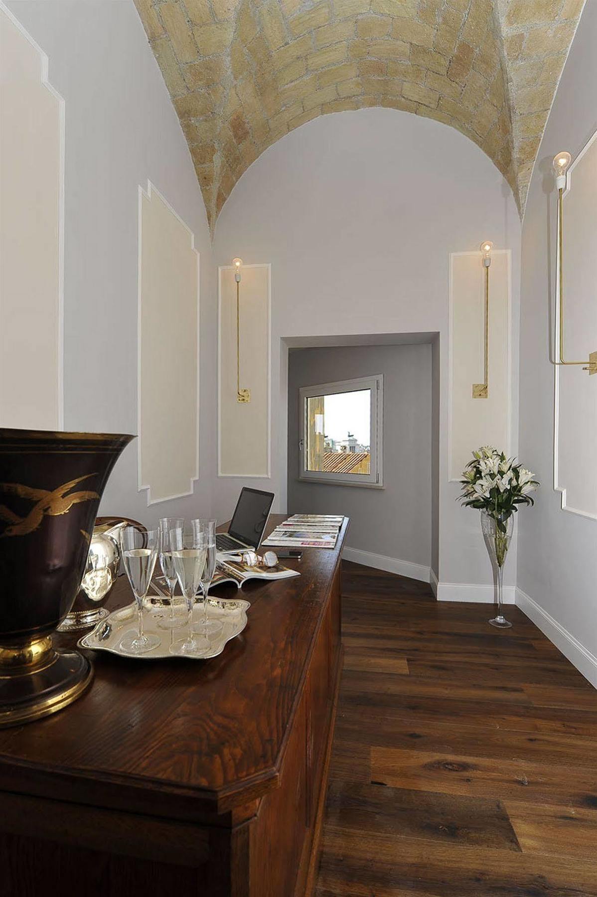 Relais Terme Di Tito Bed and Breakfast Rom Exteriör bild